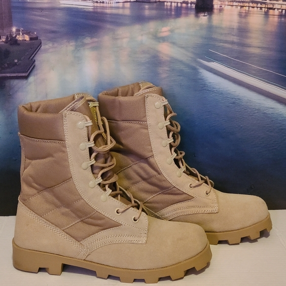 R11 Combat Boots - Picture 2 of 10